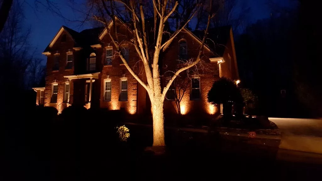 outdoor-lighting-services