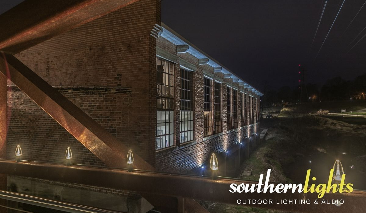 Commercial Holiday Lighting Installation